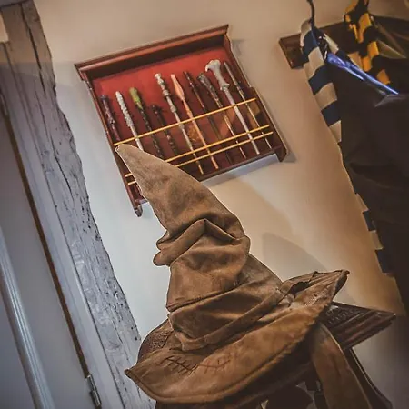 Repaire Du Sorcier Un Apartement Magique