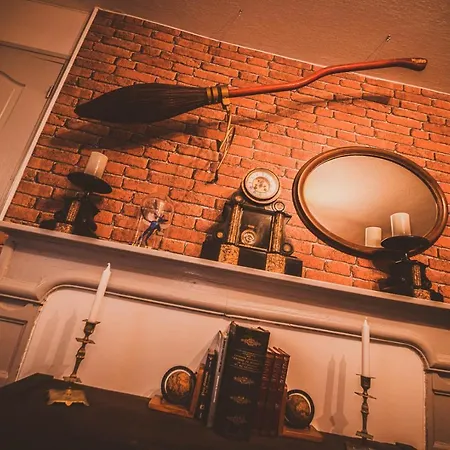 Repaire Du Sorcier Un Apartement Magique * تروي